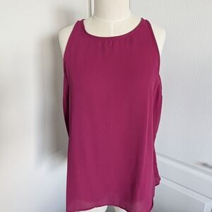 Pink Tank Top with Rounded Neckline and Relaxed Fit